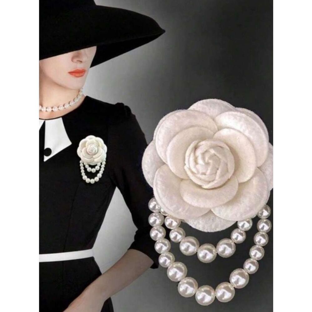 Anthropologie Cream Flower Pearl Drop Brooch R 559